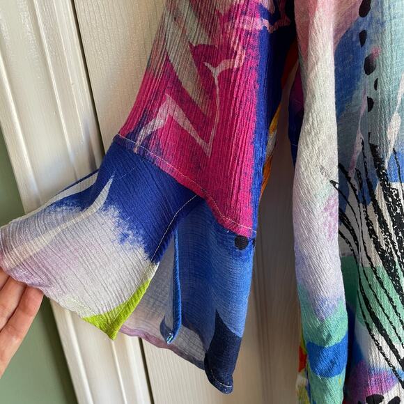 Ali Miles Colorful Abstract Print Artsy Top Pockets Button Front 3/4 Bell Sleeve - Picture 5 of 13